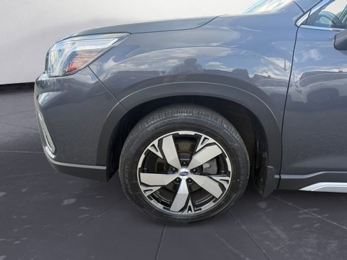 Used 2021 Subaru Forester Touring image 15