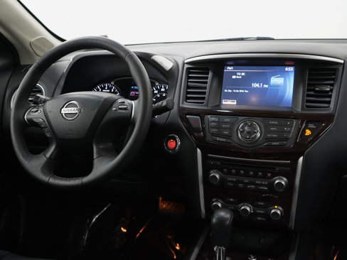 Used 2013 Nissan Pathfinder Platinum w/ Platinum Premium Pkg image 13