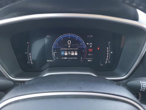 Used 2023 Toyota Corolla Cross XLE image 28