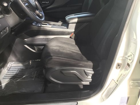 Used 2023 Nissan Murano S image 11