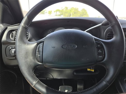 Used 2002 Ford F150 Harley-Davidson image 18