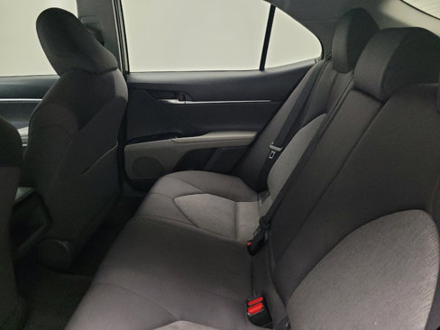 Used 2018 Toyota Camry LE image 18