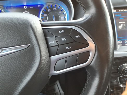 Used 2021 Chrysler 300 Touring L image 20