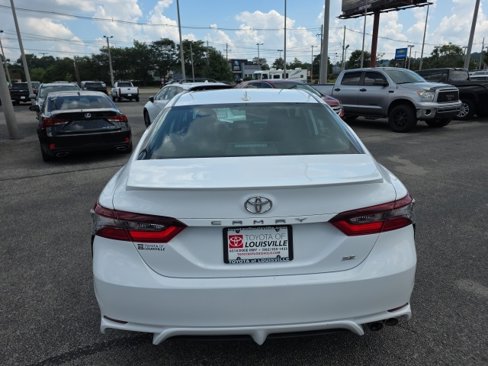 Used 2022 Toyota Camry SE image 28