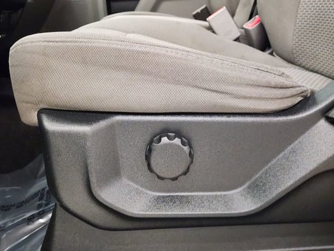 Used 2017 Ford F150 XLT image 19