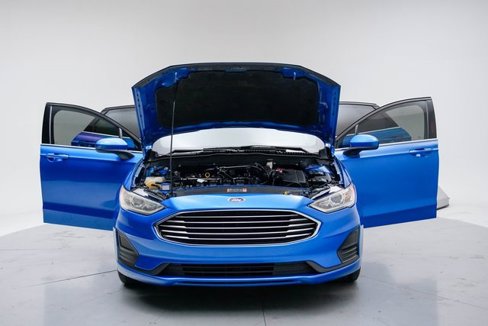 Used 2020 Ford Fusion SE image 16