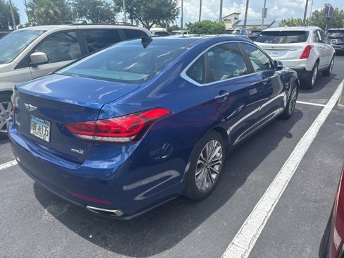 Used 2015 Hyundai Genesis 3.8 w/ Option Group 04 image 2