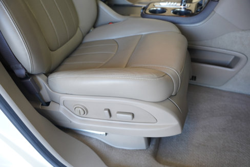 Used 2013 GMC Acadia Denali image 29