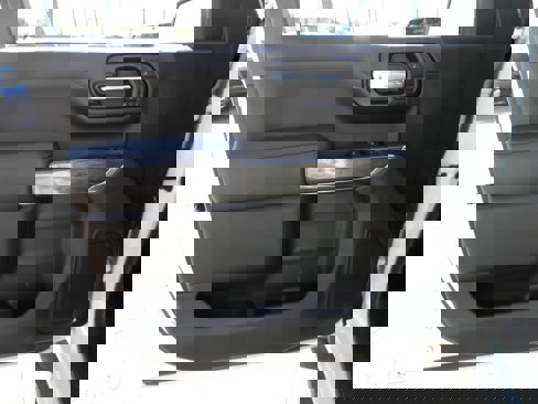 Used 2021 Chevrolet Silverado 1500 LTZ image 18
