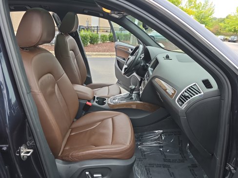 Used 2017 Audi Q5 2.0T Premium Plus w/ Technology Package image 10