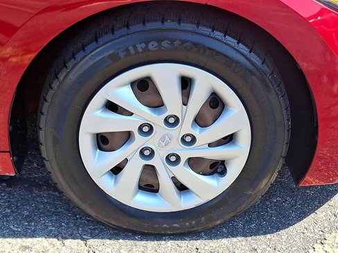 Used 2017 Hyundai Elantra SE image 8