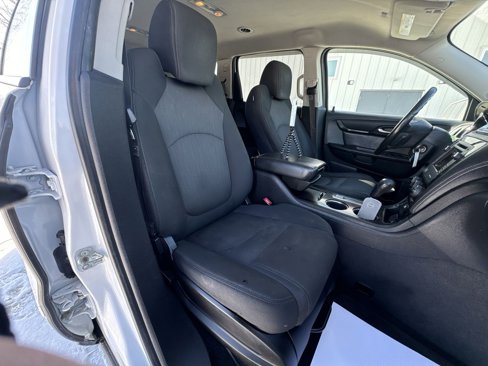 Used 2016 Chevrolet Traverse LT image 20