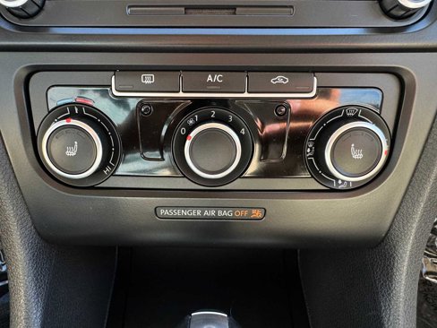 Used 2013 Volkswagen Jetta SE image 22
