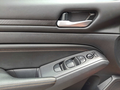 Used 2022 Nissan Altima 2.0 SR image 12