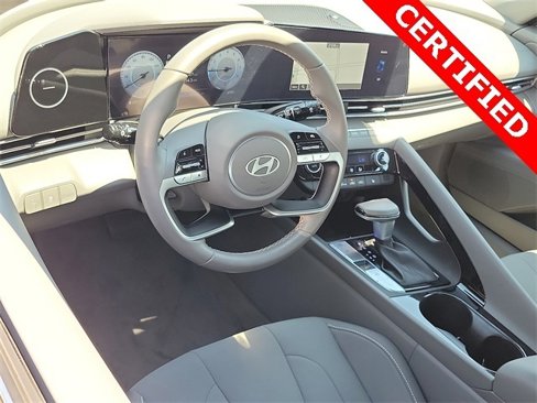 Certified 2024 Hyundai Elantra SEL w/ Convenience Package image 2