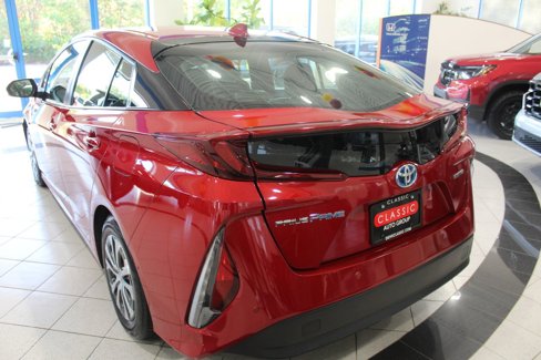 Used 2021 Toyota Prius Prime Limited image 7