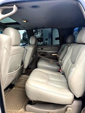 Used 2003 Chevrolet Suburban Z71 image 5