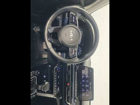 Certified 2023 Kia Seltos S w/ Navigation Package image 23