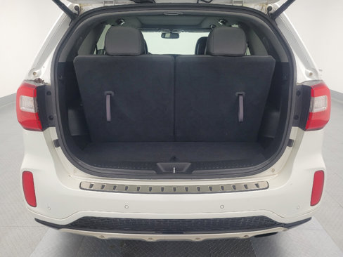 Used 2015 Kia Sorento SX image 29