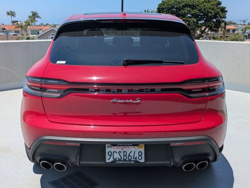 Certified 2022 Porsche Macan S image 11