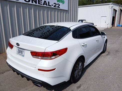 Used 2020 Kia Optima LX image 3