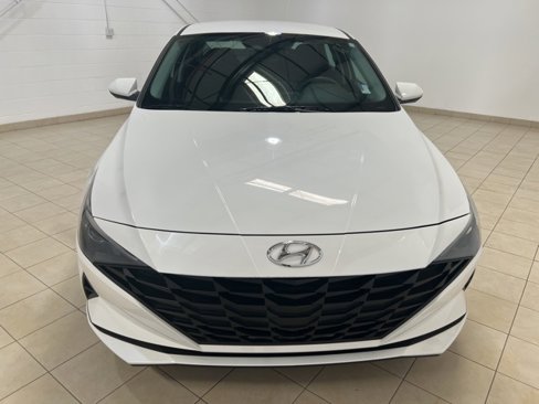 Used 2023 Hyundai Elantra SEL image 8