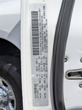 Used 2016 RAM 2500 Tradesman w/ Chrome Appearance Group image 32