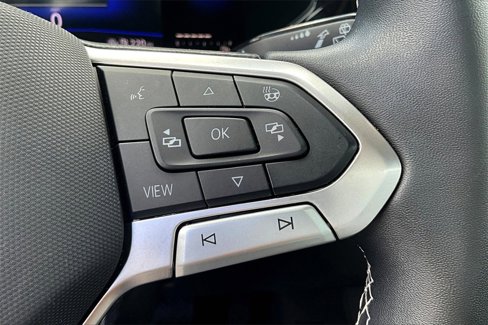 Certified 2023 Volkswagen Taos SE w/ Panoramic Sunroof Package image 24
