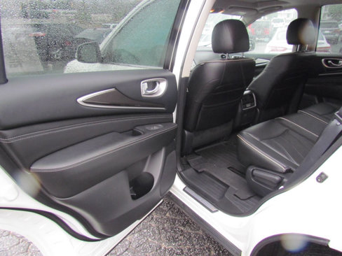 Used 2017 INFINITI QX60 Luxe image 12