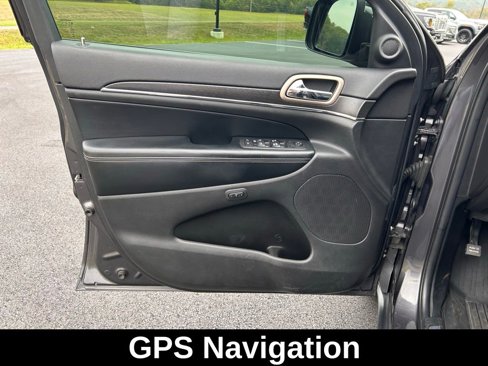 Used 2017 Jeep Grand Cherokee Limited image 18