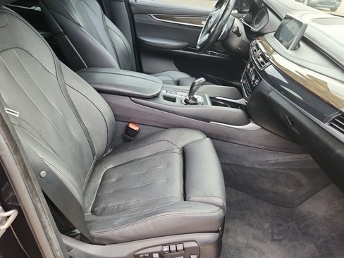 Used 2015 BMW X6 xDrive50i image 25
