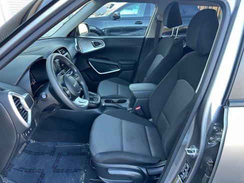 Used 2024 Kia Soul LX w/ LX Technology Package image 34