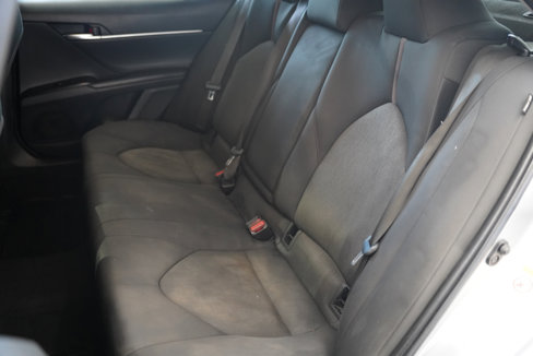 Used 2018 Toyota Camry LE image 37