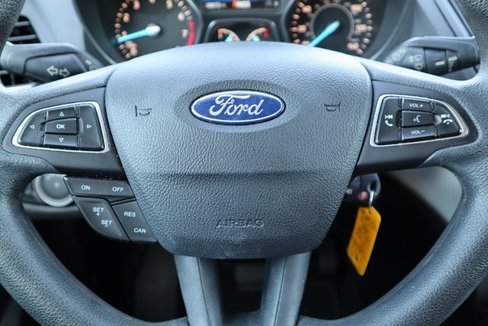 Certified 2018 Ford Escape SE image 31