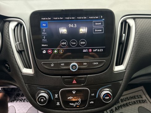 Used 2019 Chevrolet Malibu LS image 17