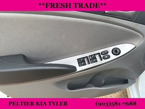 Used 2016 Hyundai Accent SE image 14