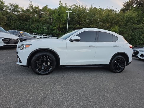 Used 2021 Alfa Romeo Stelvio Sprint w/ Sun & Sound Package image 4