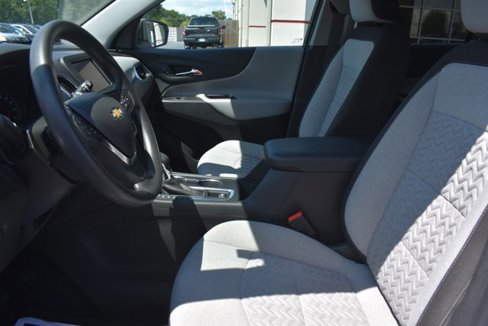 Used 2023 Chevrolet Equinox LS w/ LS Convenience Package image 14