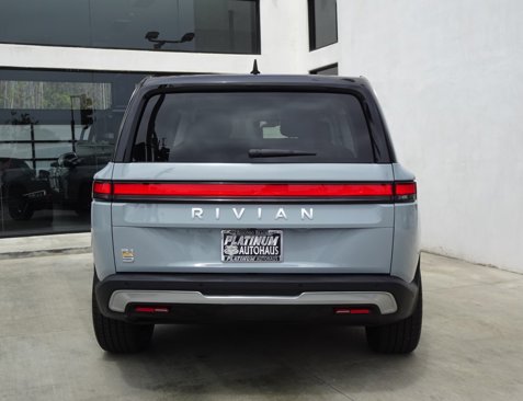 Used 2024 Rivian R1S Adventure image 6