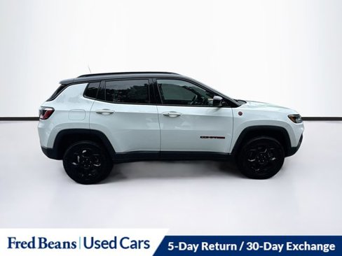 Used 2024 Jeep Compass Trailhawk image 9