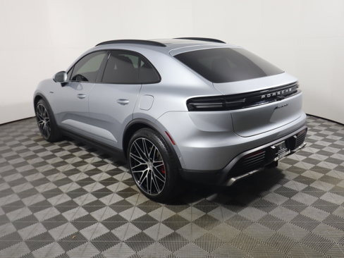 Certified 2025 Porsche Macan 4S Electric image 3
