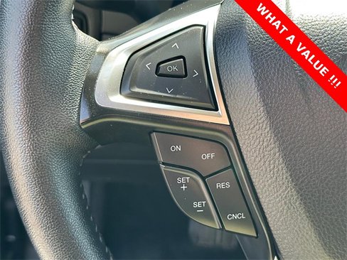 Used 2024 Ford Edge Titanium image 19