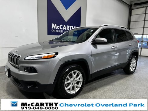 Used 2016 Jeep Cherokee Latitude image 11