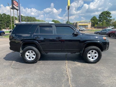 Used 2015 Toyota 4Runner SR5 image 4