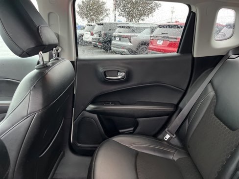 Used 2021 Jeep Compass Latitude image 15