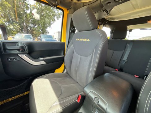Used 2015 Jeep Wrangler Unlimited Sahara w/ Connectivity Group image 26
