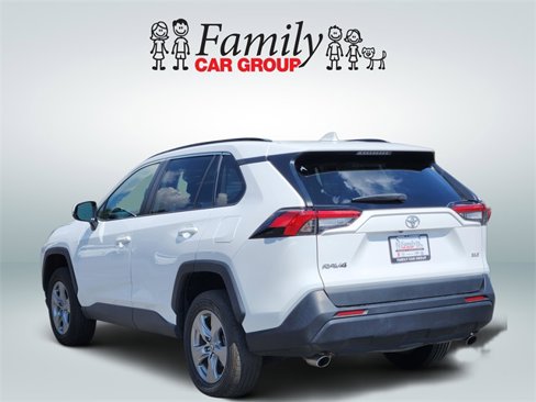 Used 2023 Toyota RAV4 XLE image 3