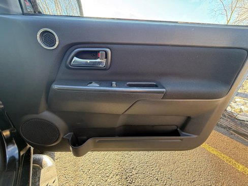 Used 2009 GMC Canyon SLE image 25