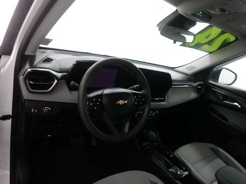 Used 2024 Chevrolet TrailBlazer LS image 15