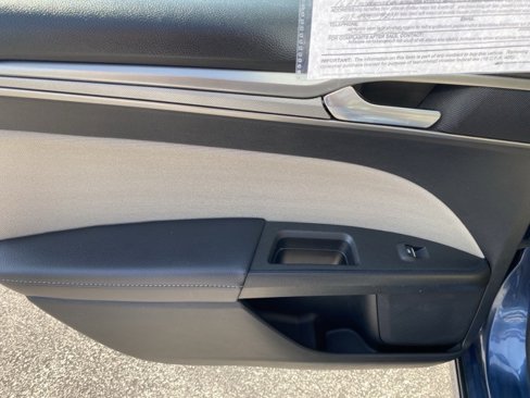 Used 2018 Ford Fusion S image 15
